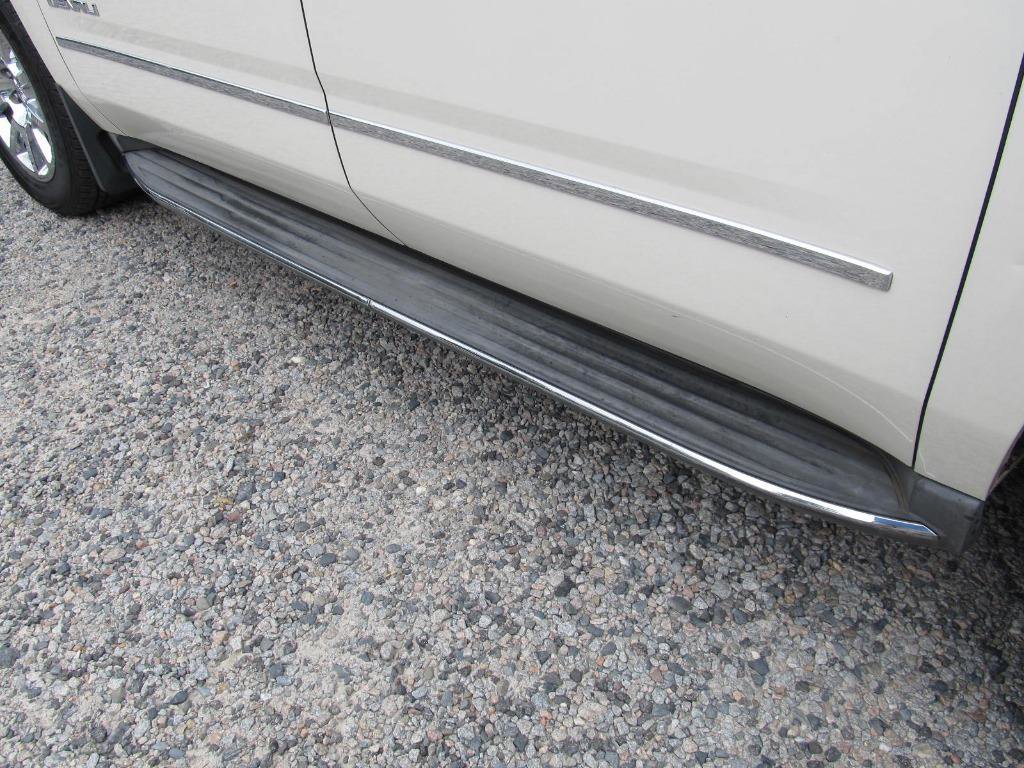 Used 2015 GMC Yukon XL Denali w/ Open Road Package image 15