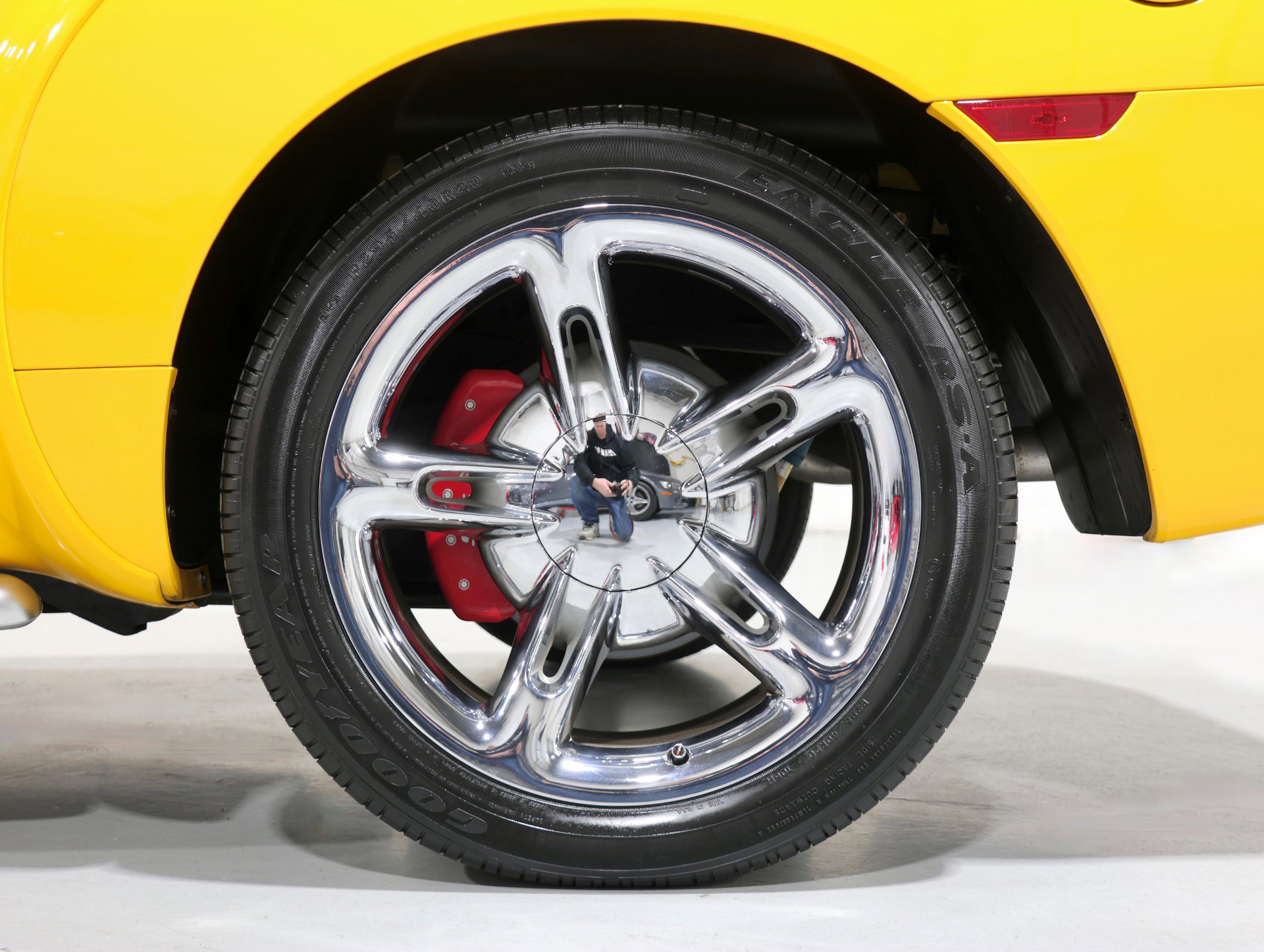 Used 2005 Chevrolet SSR 6 Speed Manual - Only 12K Mile w/ Preferred Equipment Group image 36