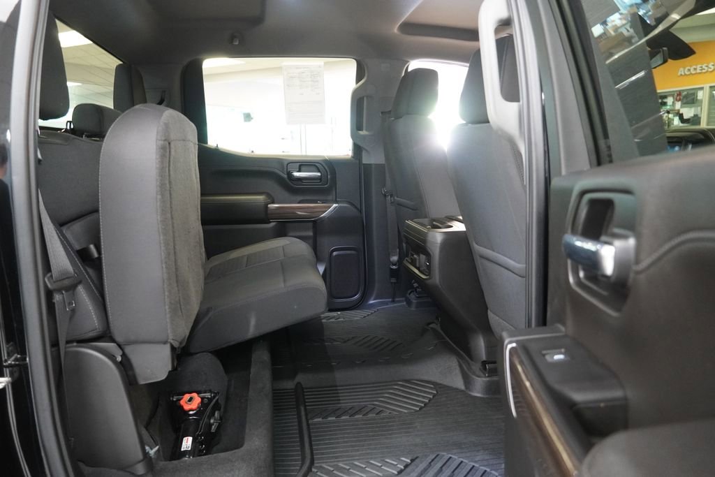 Certified 2022 Chevrolet Silverado 1500 RST w/ LPO, Blackout Package AWD/4WD image 31