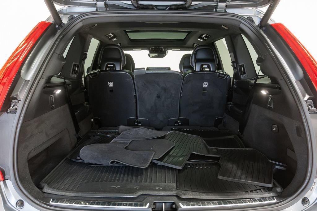 Used 2018 Volvo XC90 T6 Momentum w/ Convenience Package AWD/4WD image 31