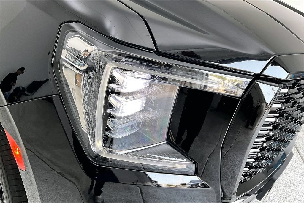 Used 2023 GMC Yukon Denali AWD/4WD image 35