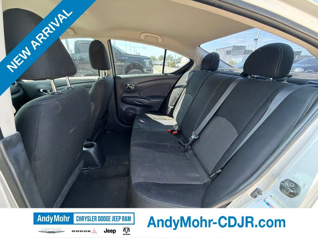 Used 2014 Nissan Versa SV w/ Convenience Package FWD image 8