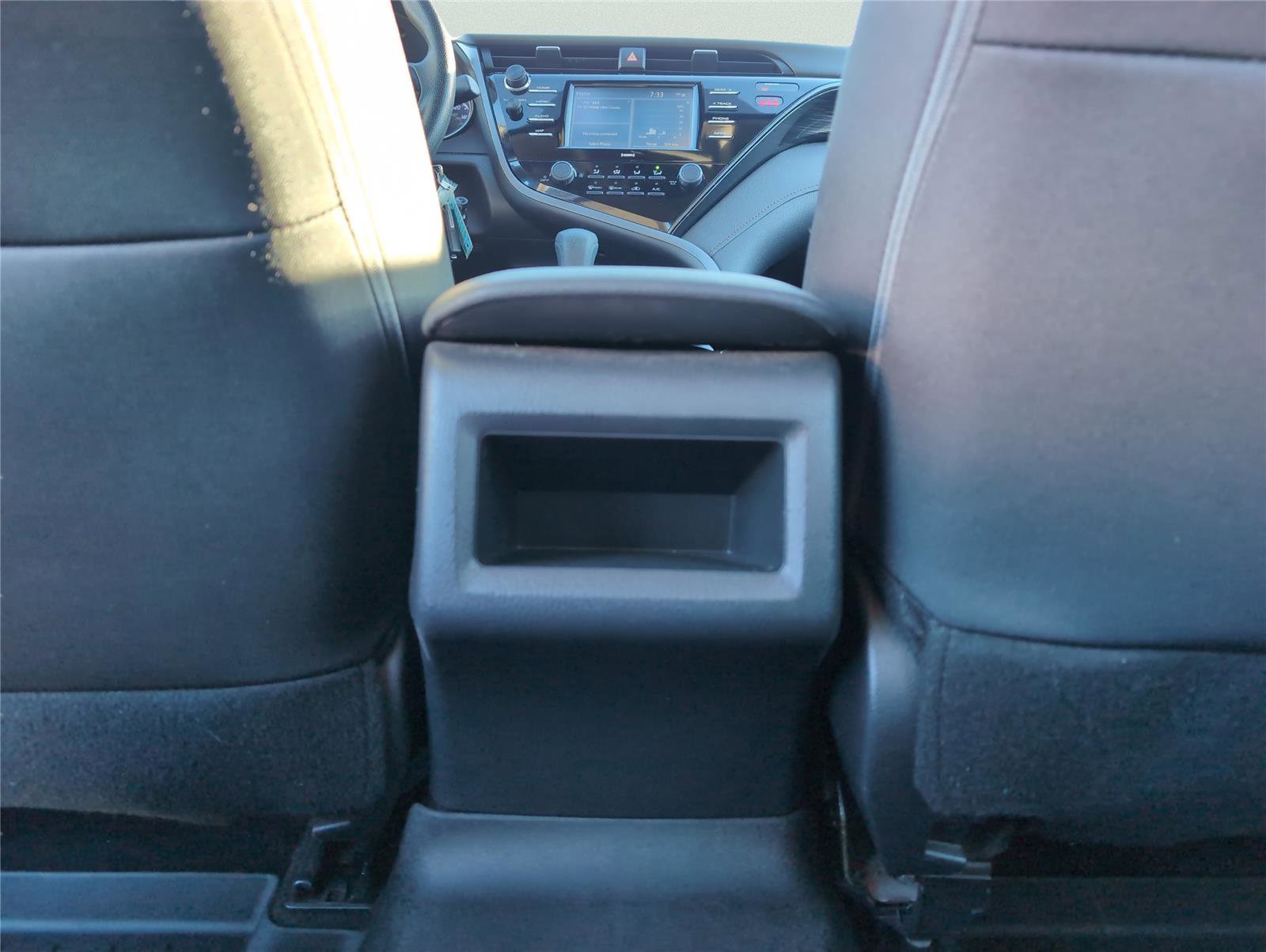 Used 2020 Toyota Camry LE FWD image 30