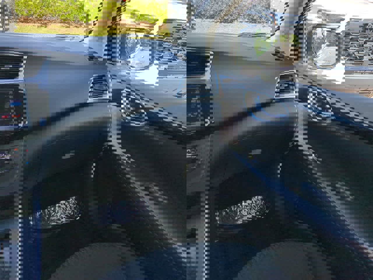 Used 2019 Nissan Sentra SV w/ Special Edition Package image 16