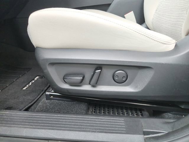Used 2023 Nissan Rogue SV FWD image 20