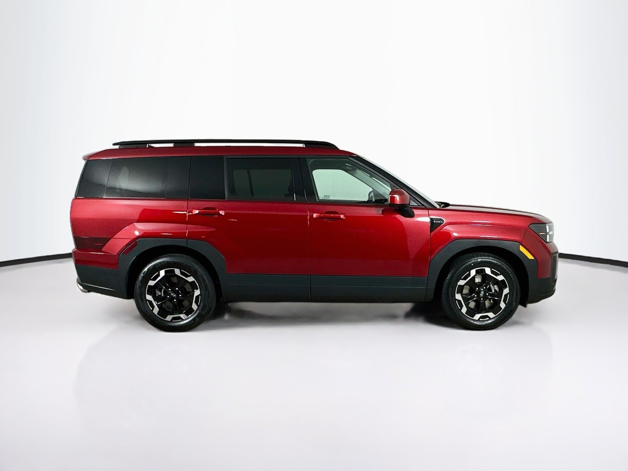 Used 2025 Hyundai Santa Fe SEL FWD image 10