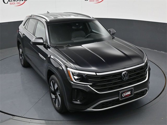 Used 2025 Volkswagen Atlas Cross Sport SE image 21