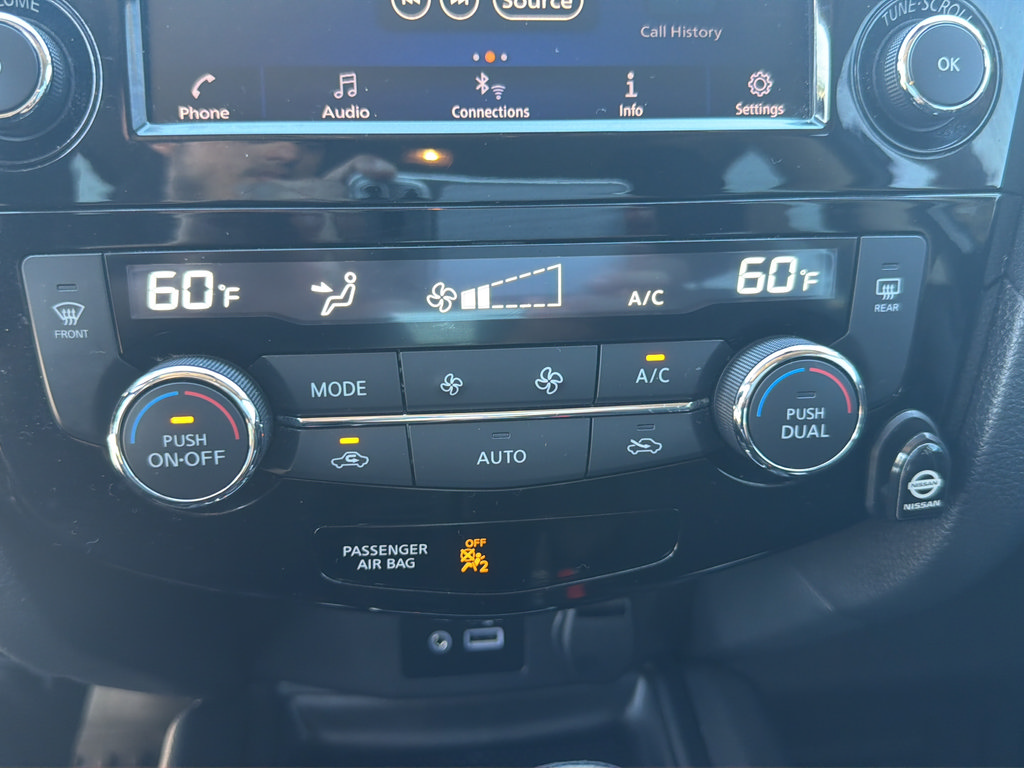 Used 2020 Nissan Rogue SV FWD image 42