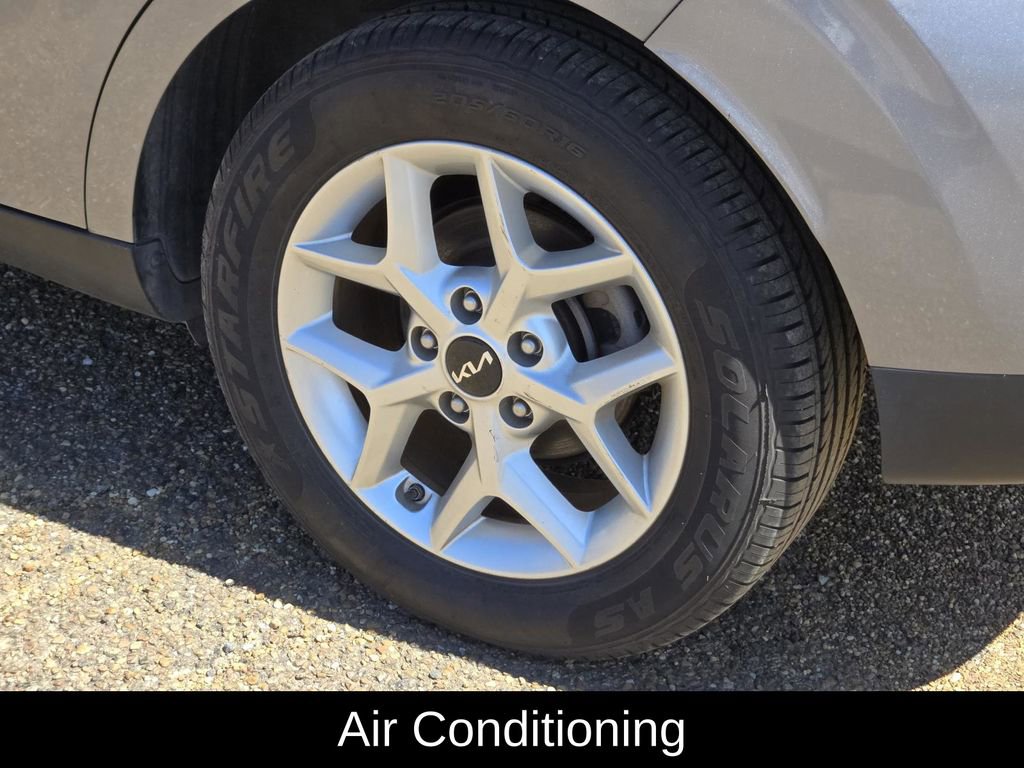 Used 2023 Kia Soul LX w/ Option Group 015 image 10