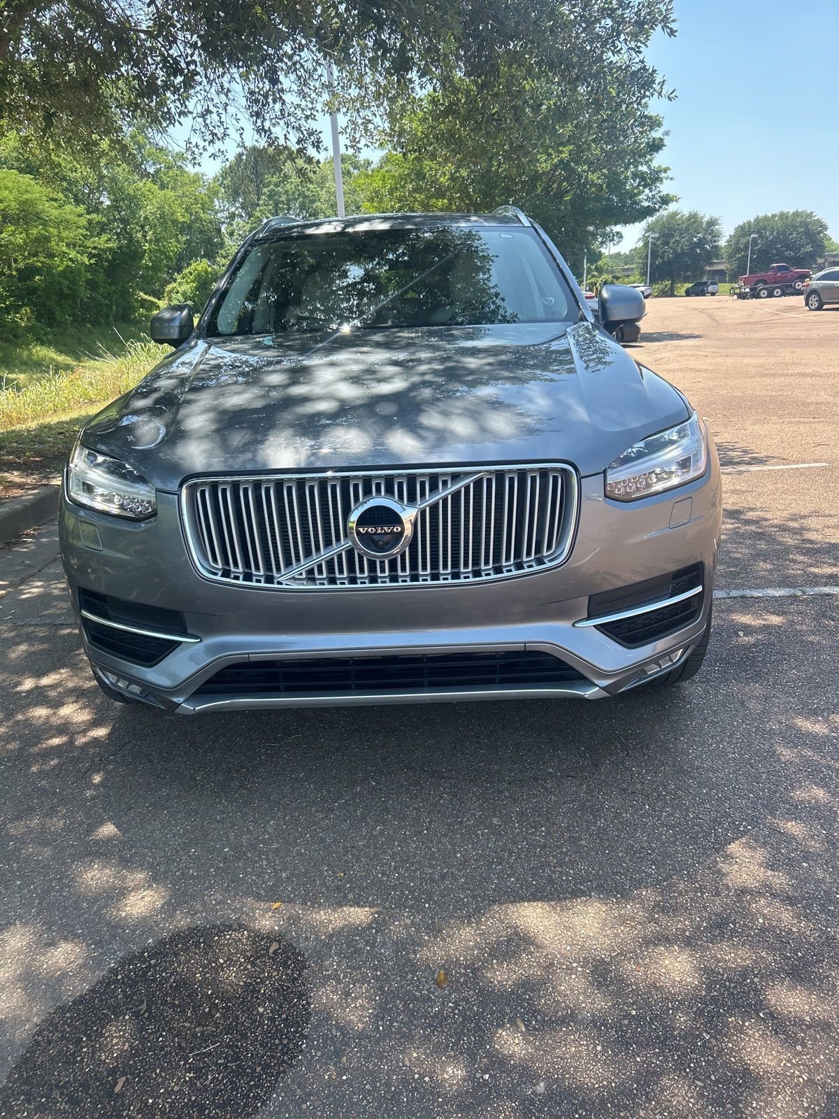Used 2016 Volvo XC90 T6 Inscription w/ Vision Package AWD/4WD image 2