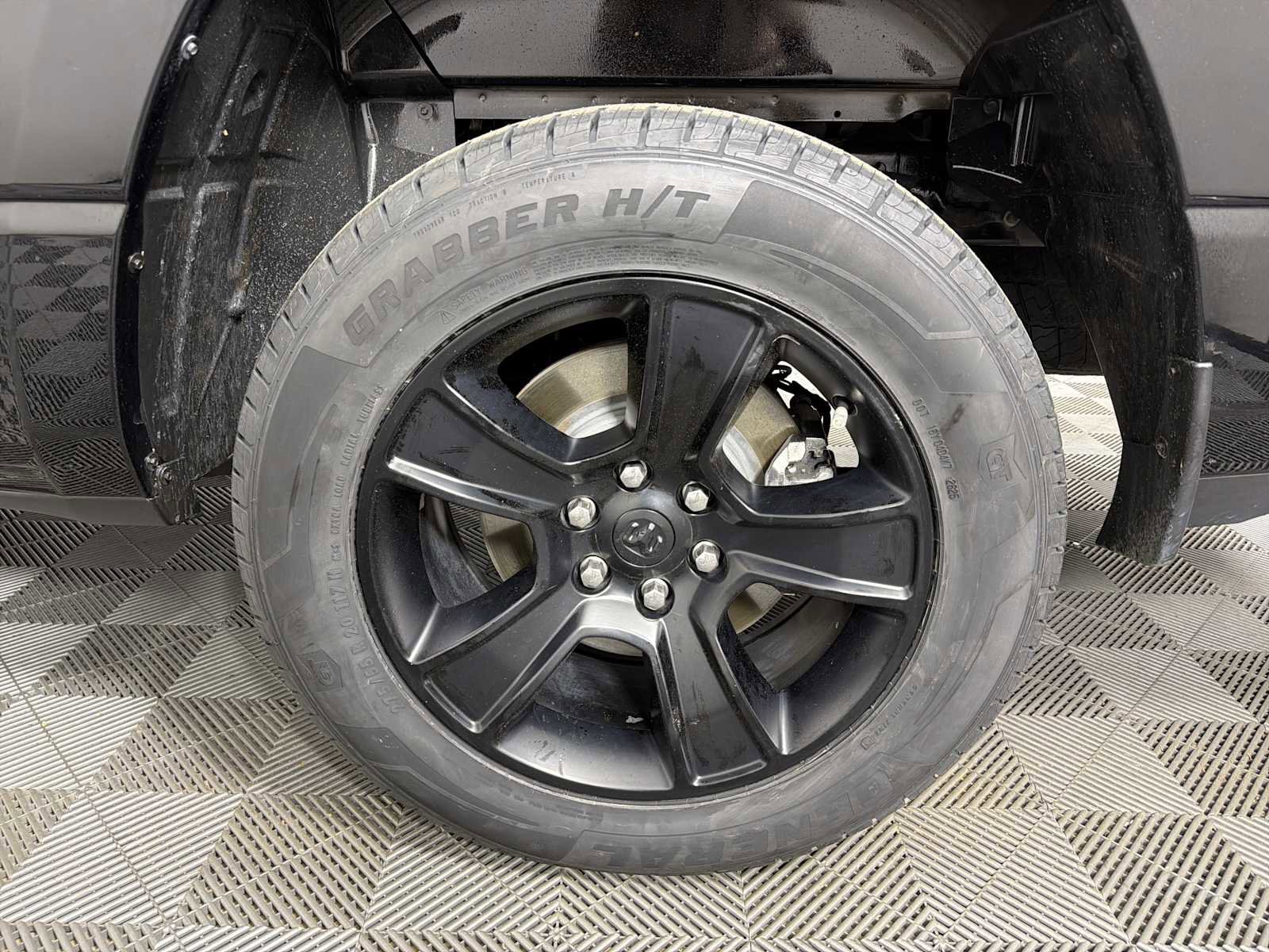 Used 2021 RAM 1500 Big Horn RWD image 17