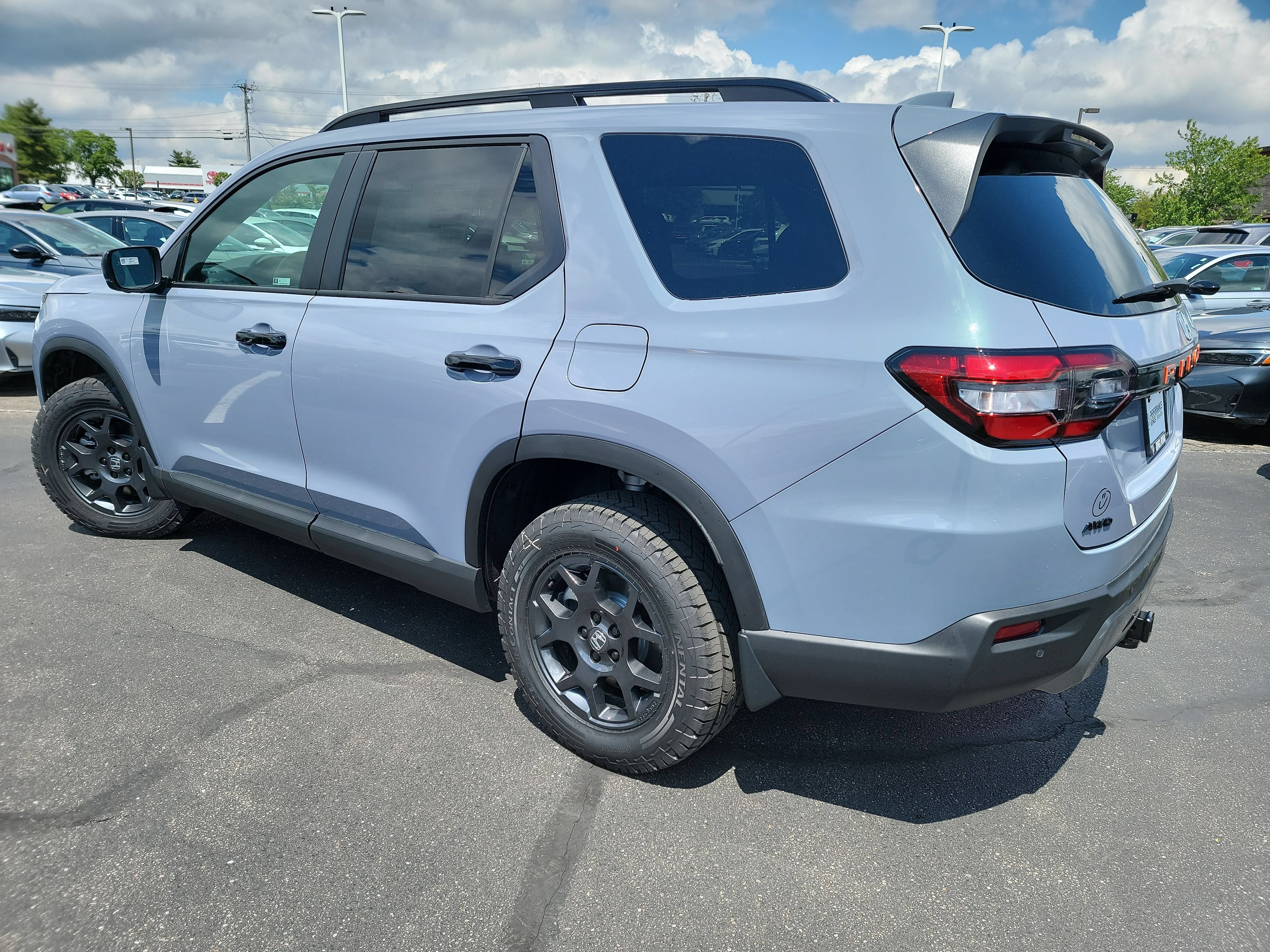 New 2026 Honda Pilot TrailSport image 17
