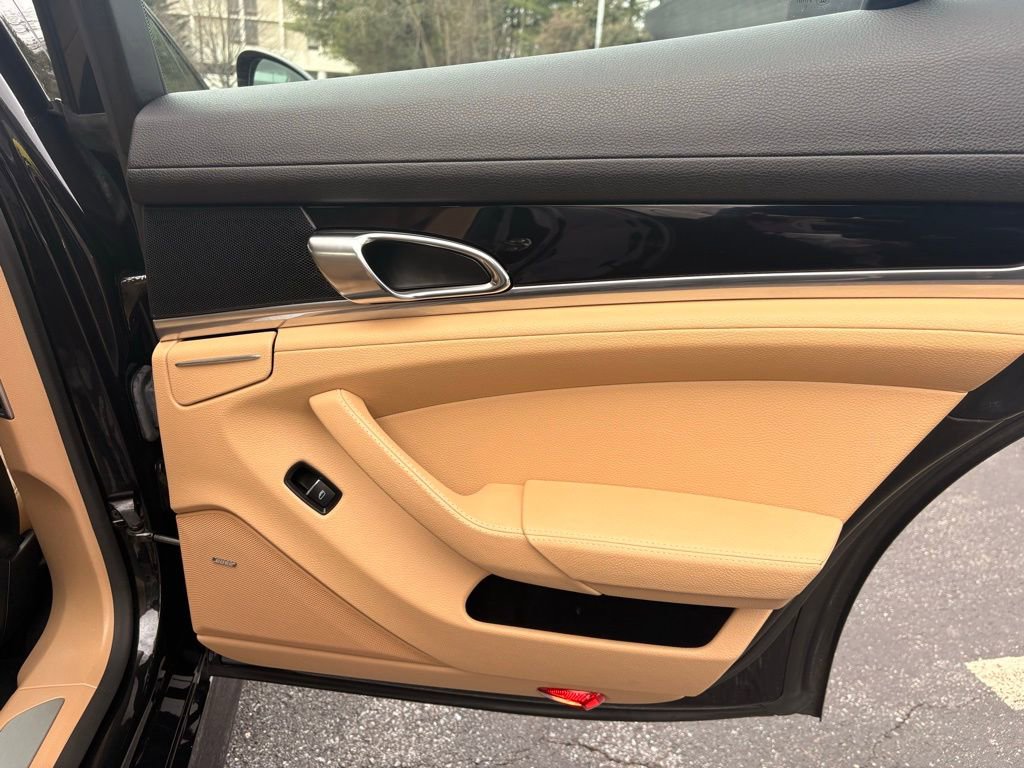 Used 2013 Porsche Panamera Platinum Edition image 23