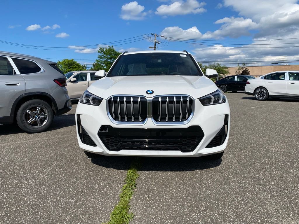 New 2026 BMW X1 xDrive28i w/ M Sport Package AWD/4WD image 2
