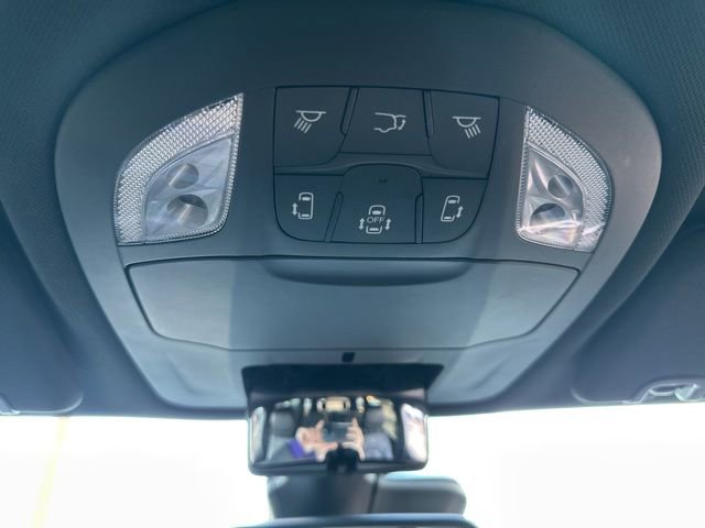 Certified 2024 Chrysler Pacifica Select image 59