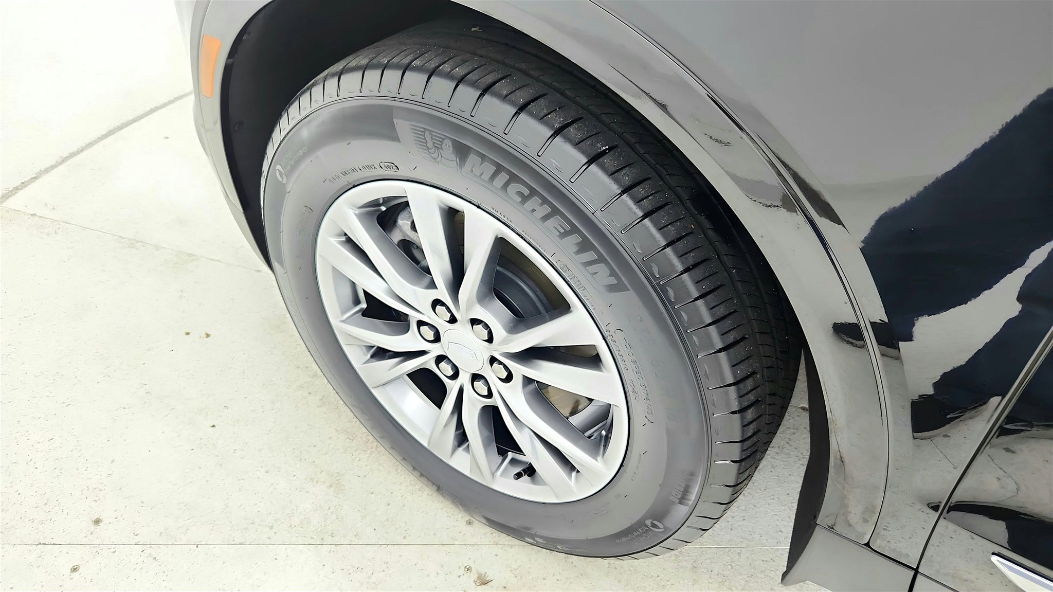 Used 2023 Cadillac XT5 Premium Luxury image 13