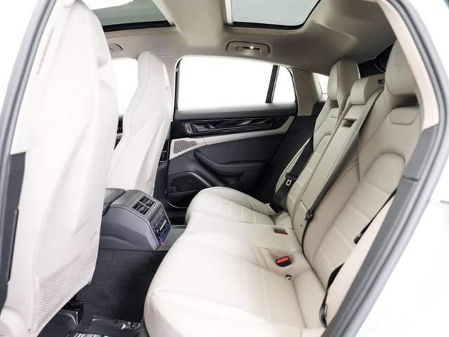 Certified 2025 Porsche Panamera 4 E-Hybrid AWD/4WD image 24