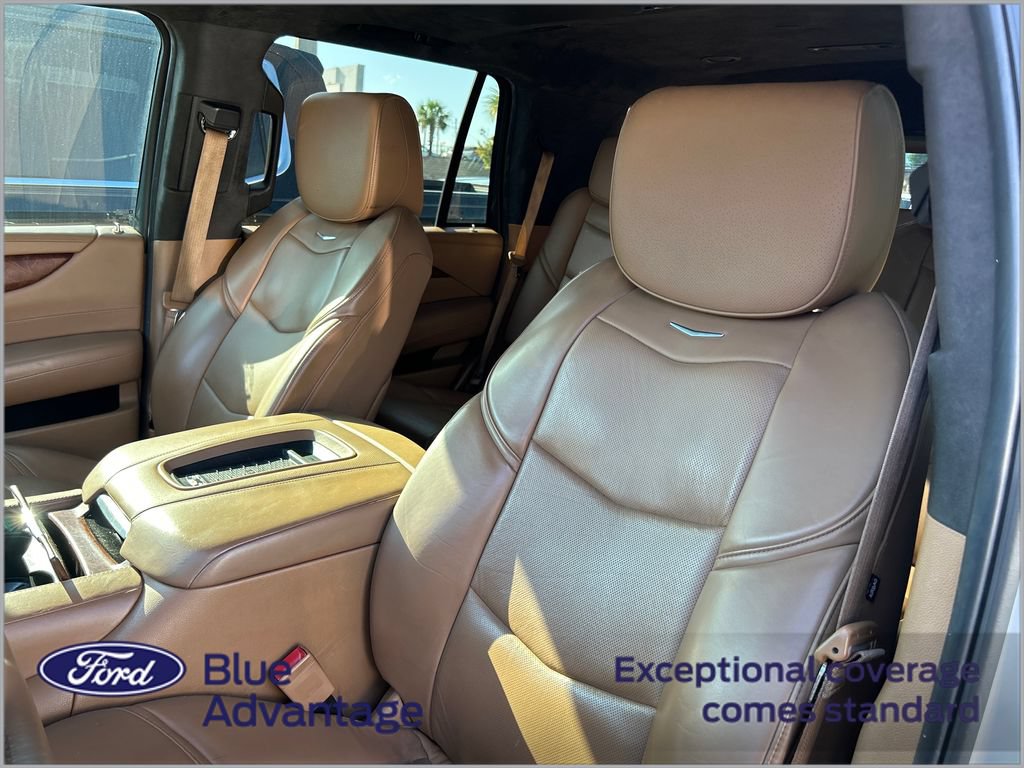 Used 2017 Cadillac Escalade Platinum AWD/4WD image 11