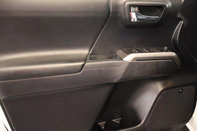 Certified 2020 Toyota Tacoma Limited image 10