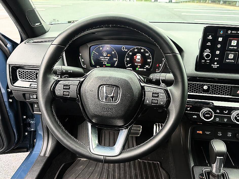 Used 2025 Honda Civic Sport image 35