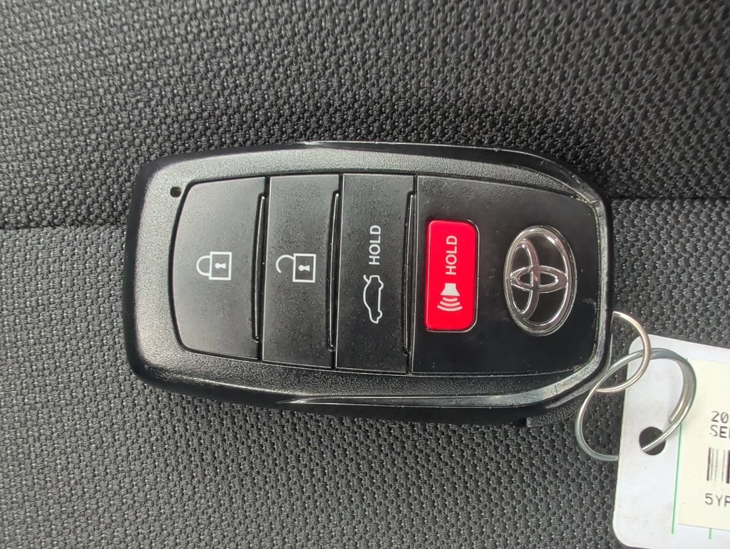 Used 2023 Toyota Corolla LE w/ LE Convenience Package FWD image 19