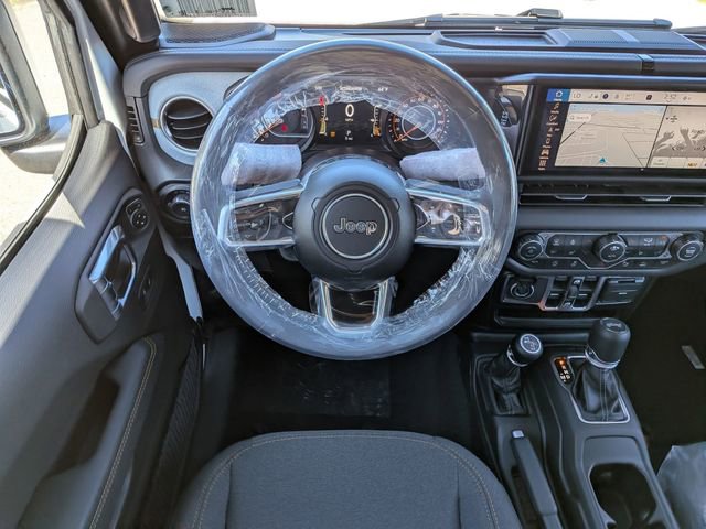 New 2026 Jeep Wrangler Unlimited Sahara AWD/4WD image 13