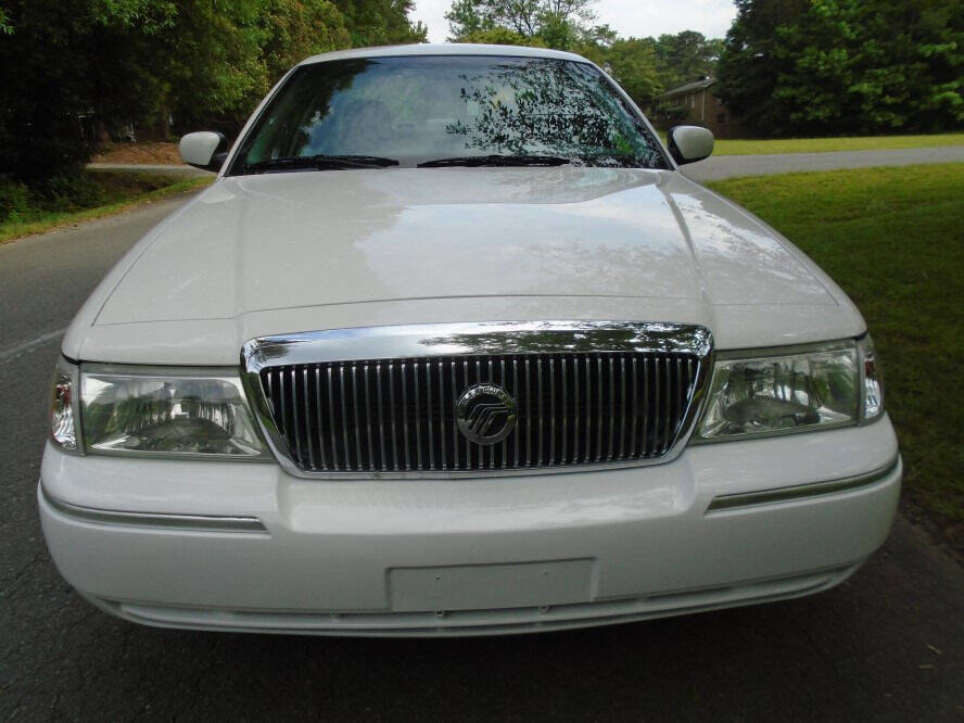 Used 2003 Mercury Grand Marquis LS RWD image 2