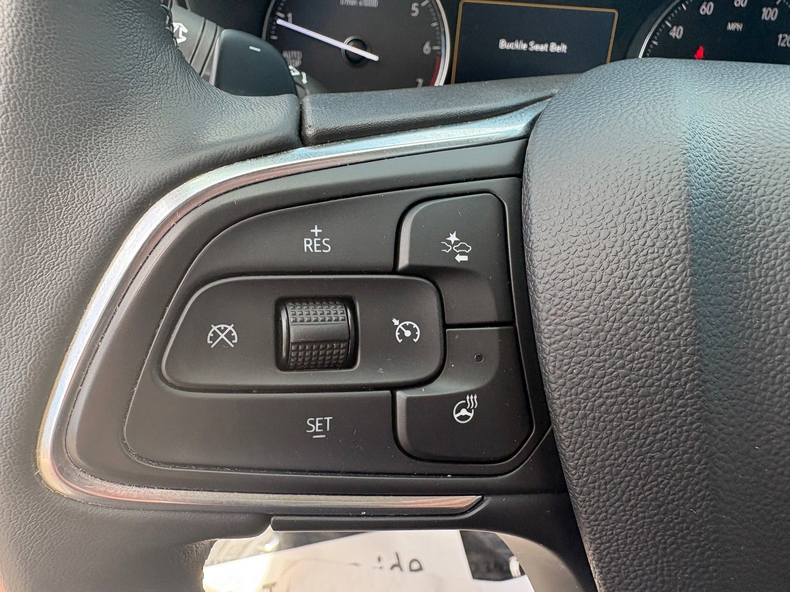 Used 2023 Buick Envision Avenir AWD/4WD image 20