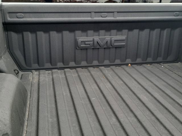 Used 2025 GMC Sierra 1500 SLE w/ X31 Off-Road Package image 17