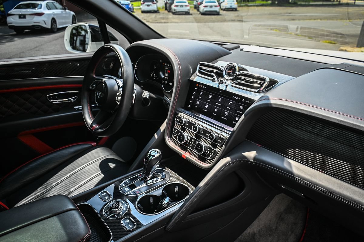 Used 2021 Bentley Bentayga Speed AWD/4WD image 22