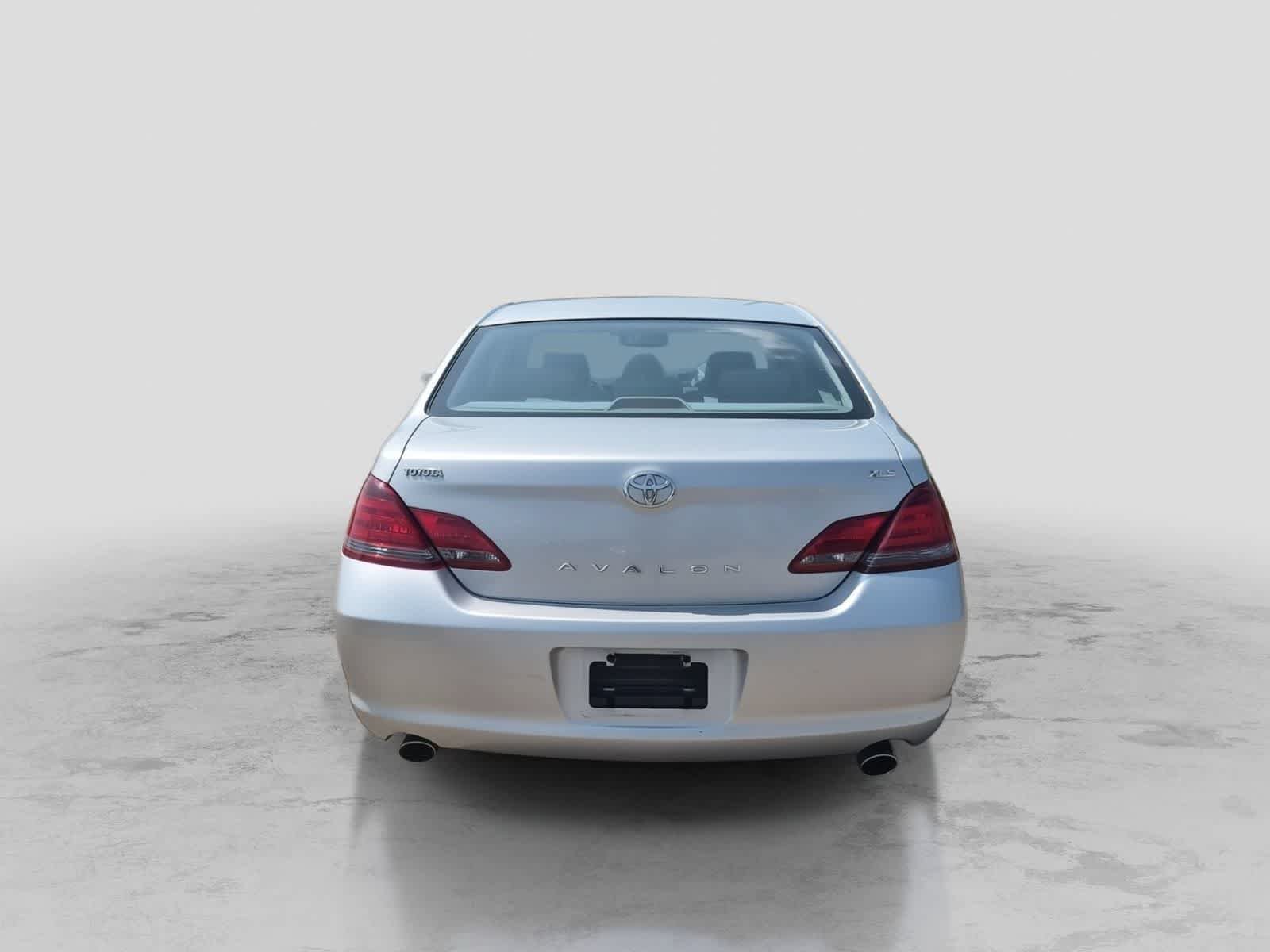 Used 2008 Toyota Avalon XLS FWD image 7