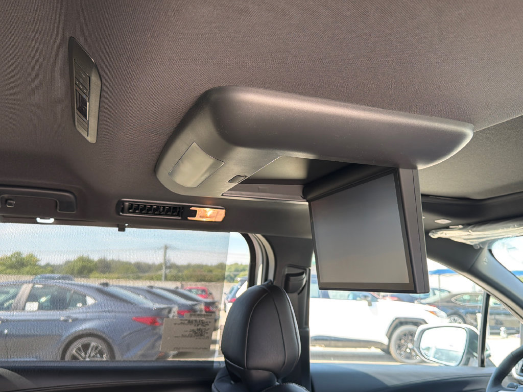 New 2026 Toyota Sienna Platinum AWD/4WD image 17