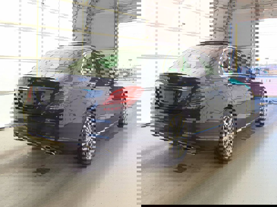 Used 2015 Mercedes-Benz C 300 Sedan w/ Multimedia Package image 6