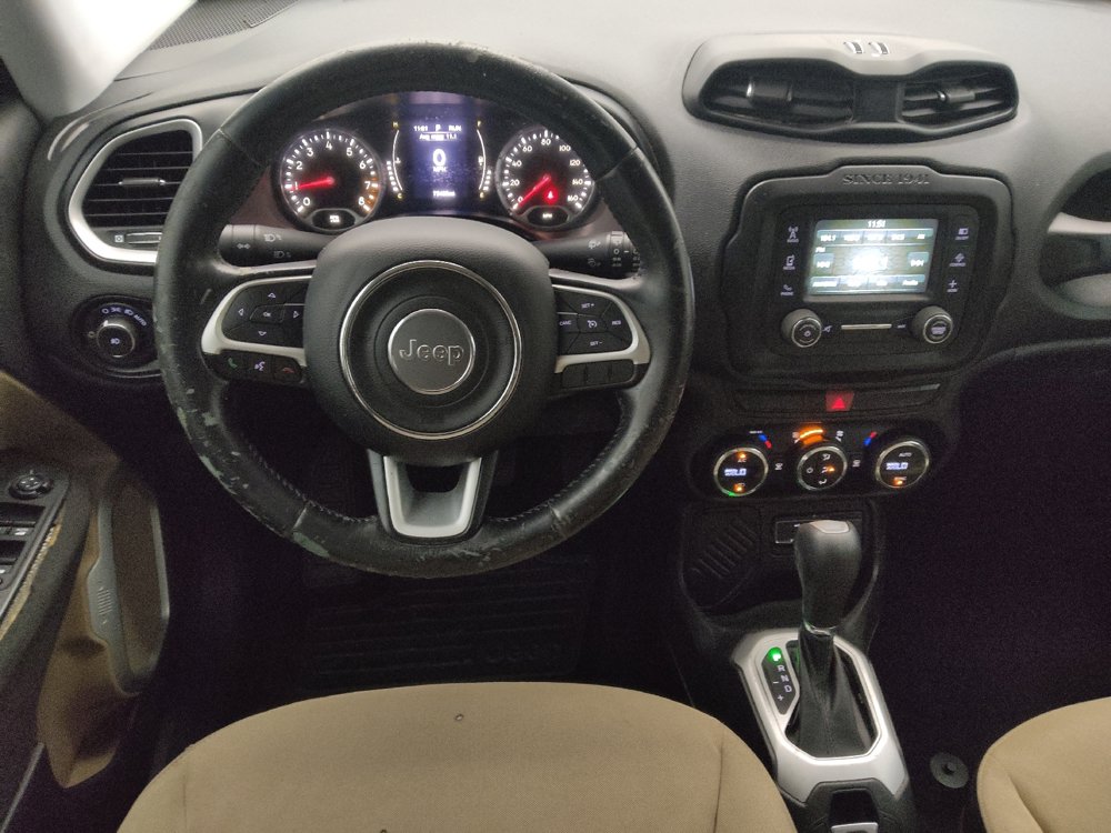 Used 2015 Jeep Renegade Latitude w/ Popular Equipment Group FWD image 22