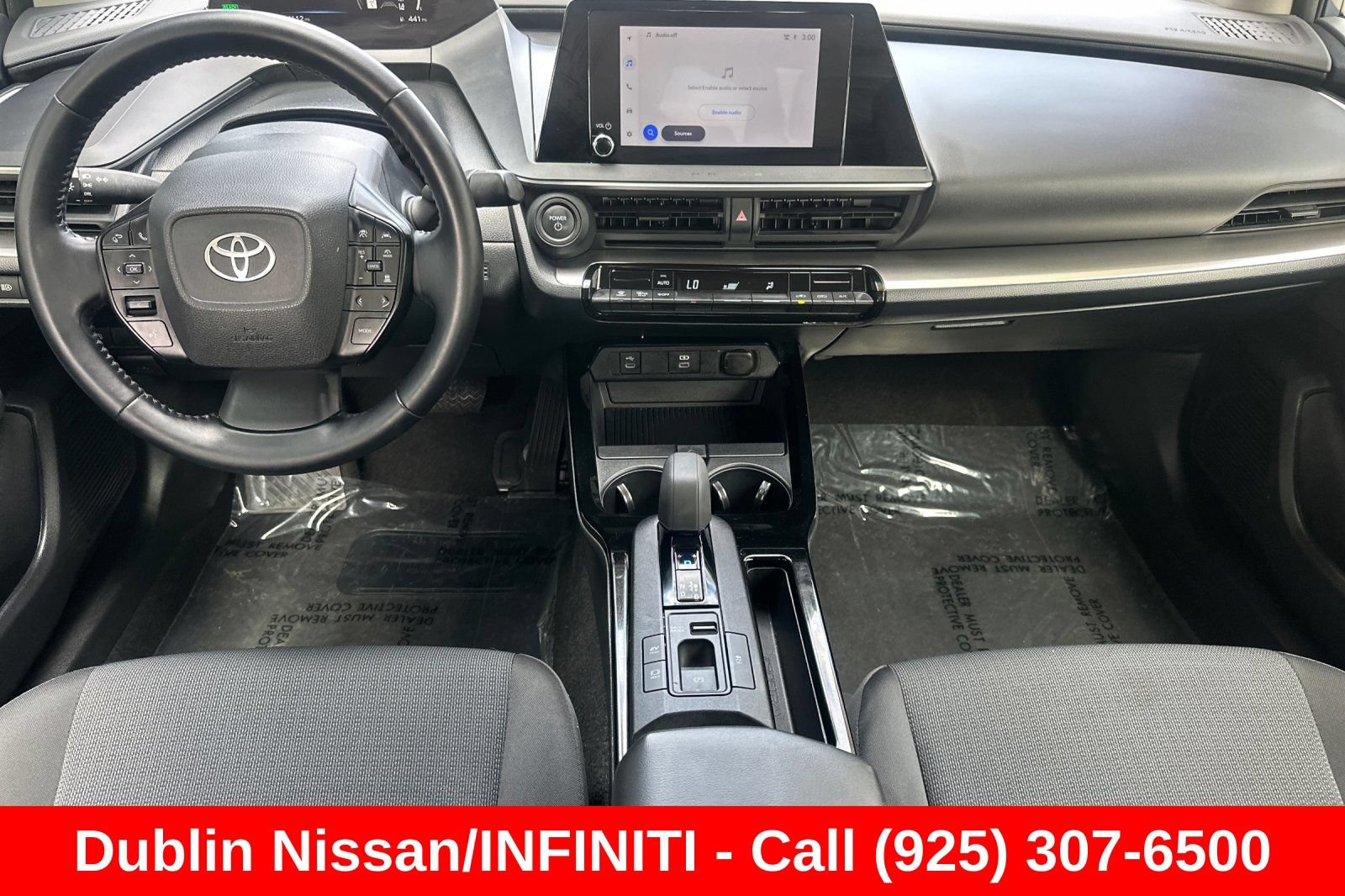 Used 2025 Toyota Prius LE FWD image 16