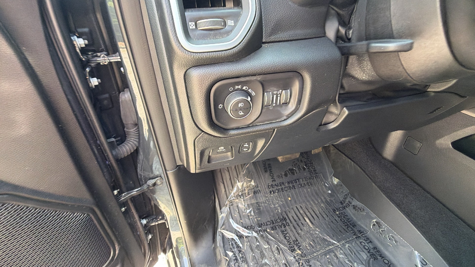 Used 2025 RAM 1500 Big Horn AWD/4WD image 25