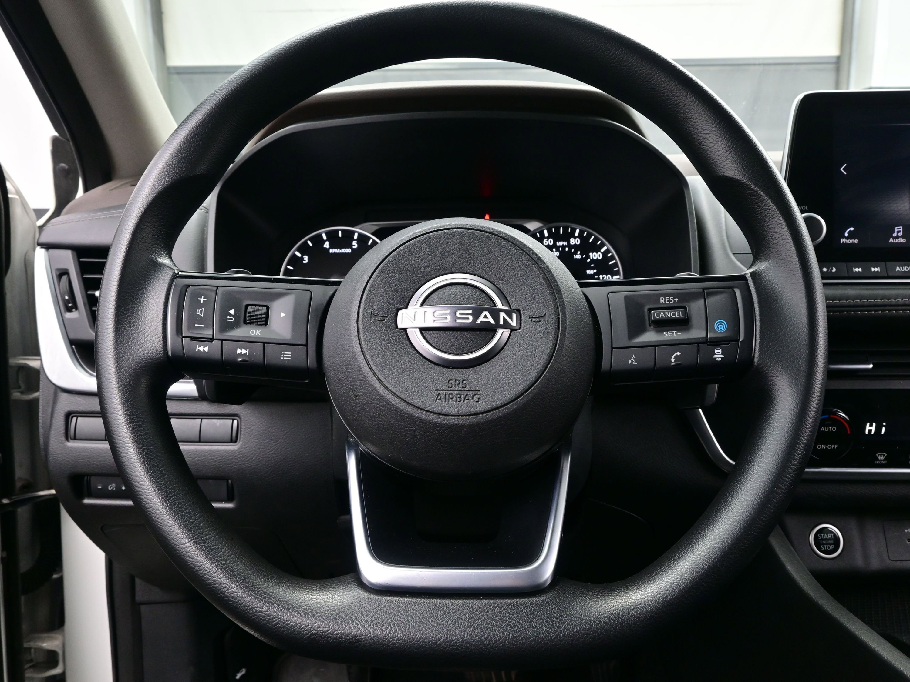 Used 2023 Nissan Rogue SV image 23