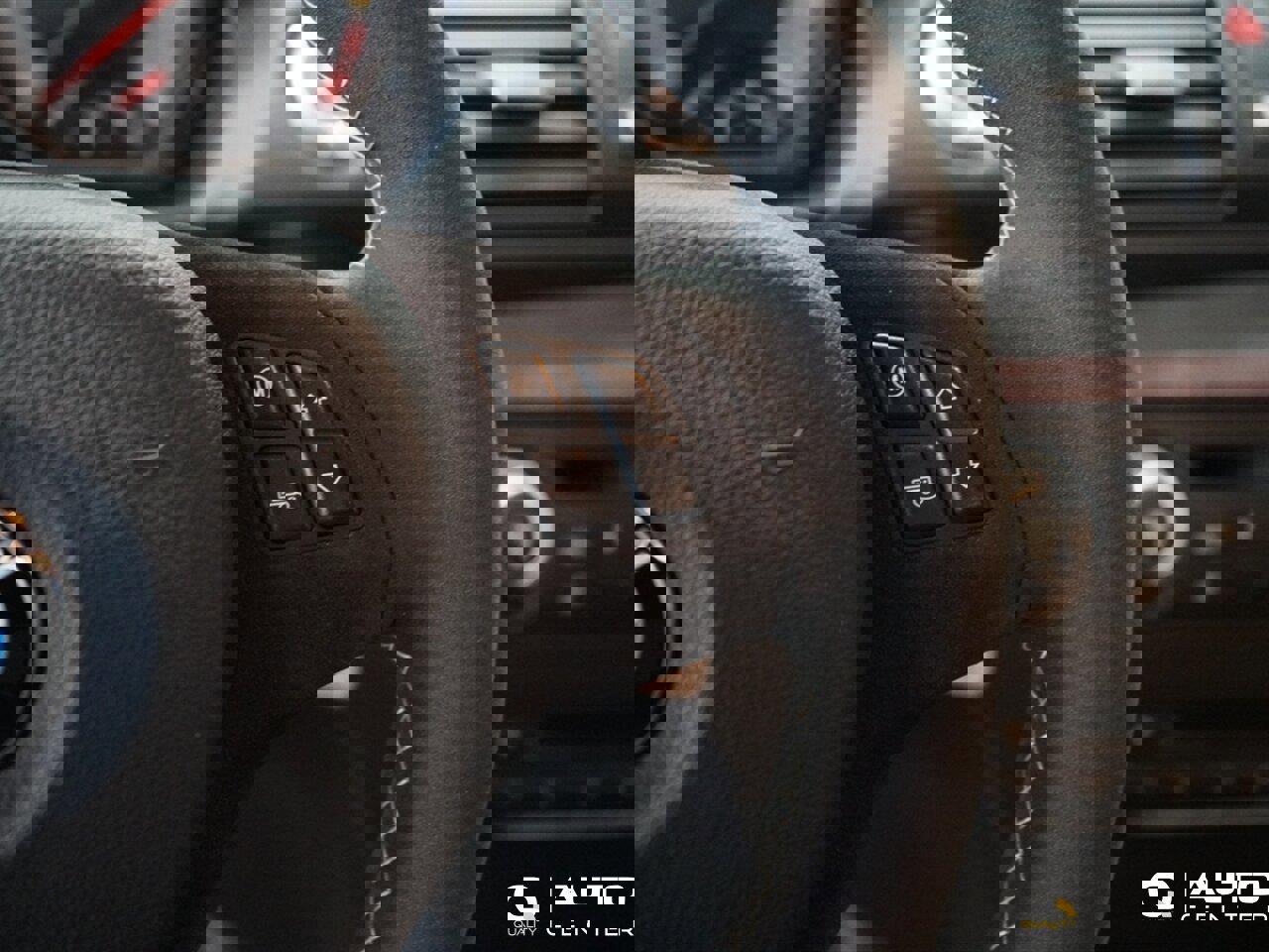 Used 2011 BMW 1 Series M image 23