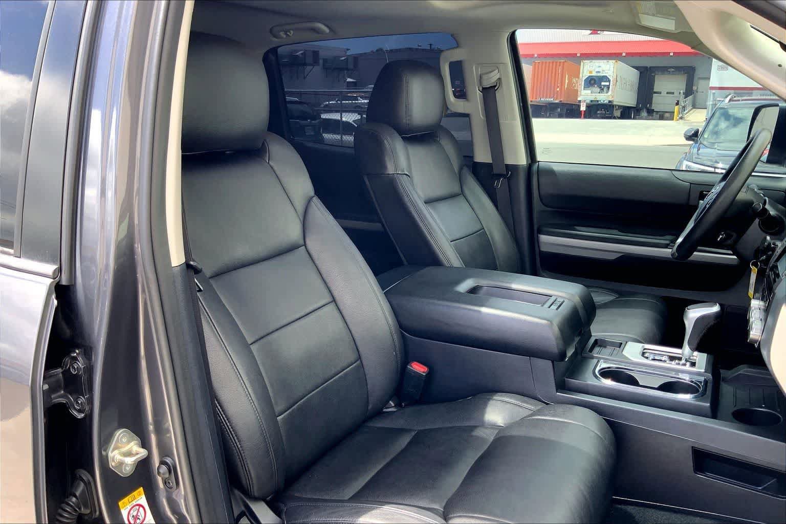 Used 2019 Toyota Tundra SR5 AWD/4WD image 14