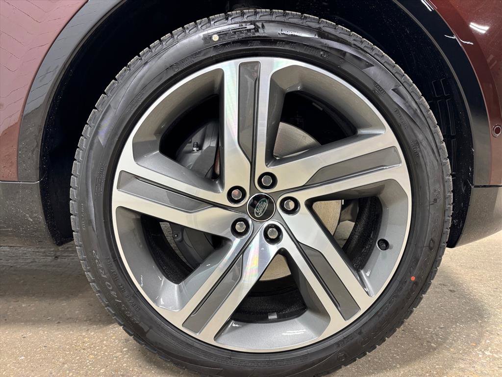 New 2026 Land Rover Discovery Limited Edition AWD/4WD image 11