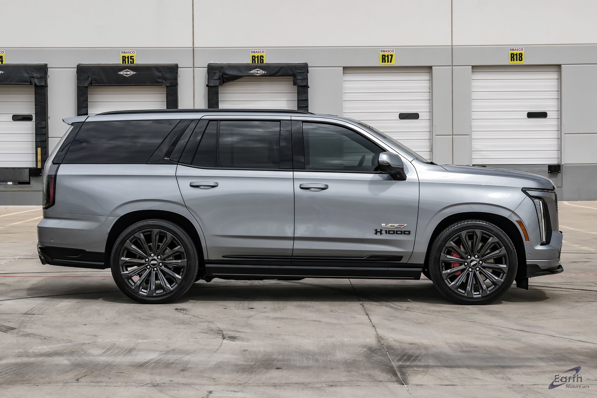 Used 2025 Cadillac Escalade V w/ LPO, Floor Liner Package AWD/4WD image 17