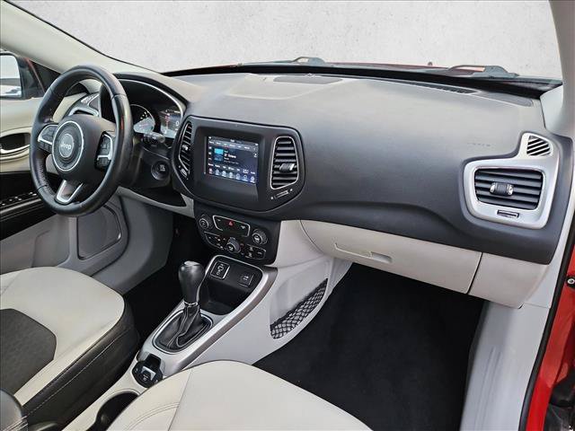 Used 2019 Jeep Compass Latitude w/ Popular Equipment Group FWD image 24