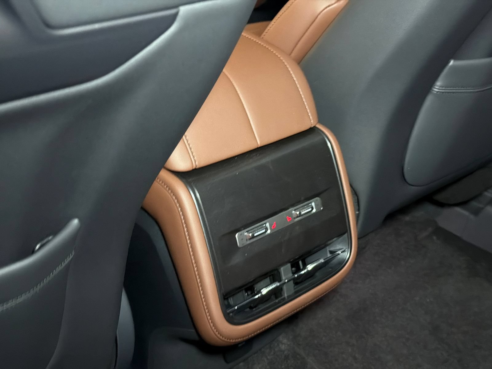 New 2026 Lincoln Nautilus Reserve AWD/4WD image 17