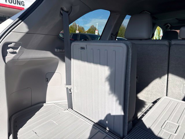 Used 2019 Toyota Highlander Limited AWD/4WD image 35
