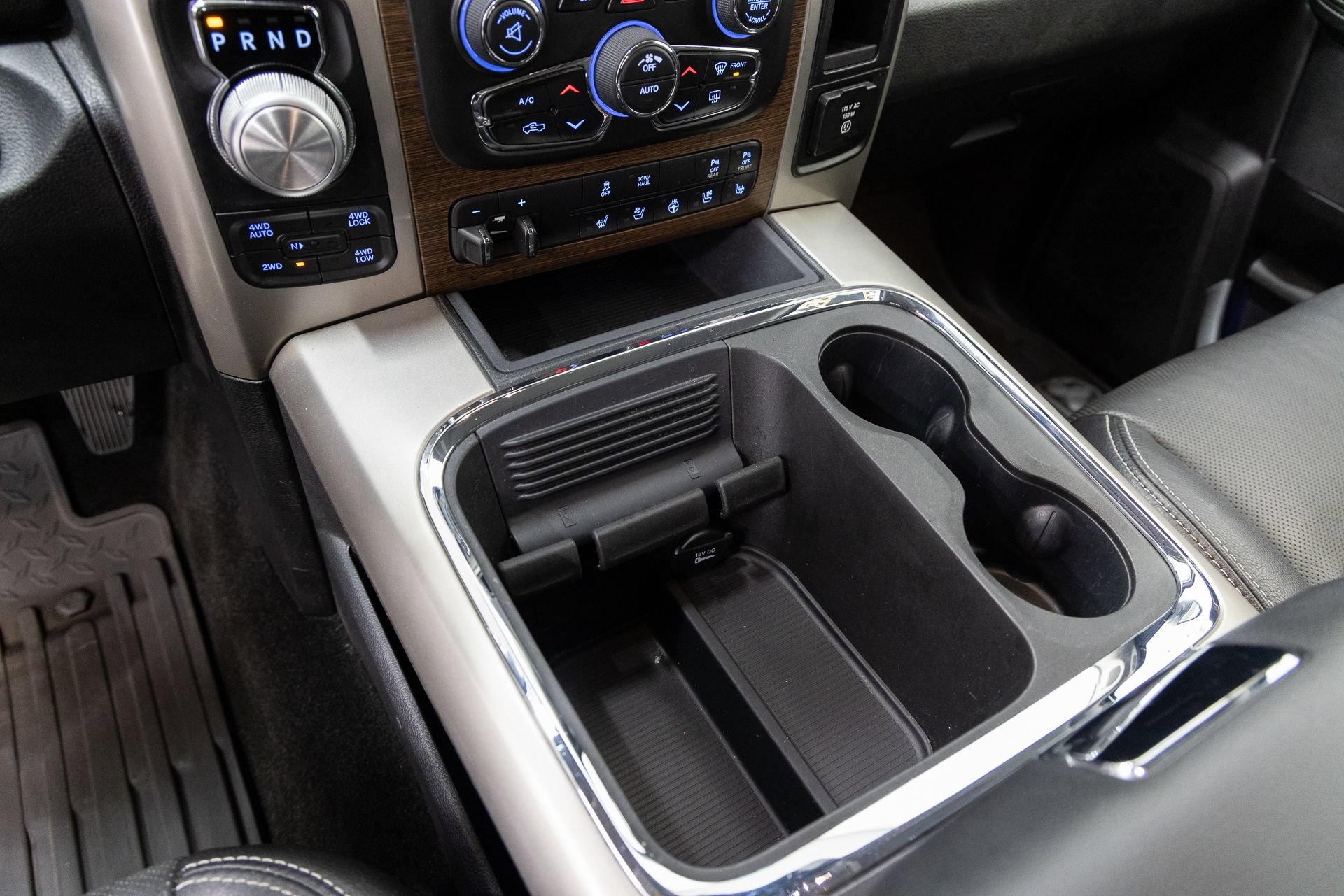 Used 2016 RAM 1500 Laramie w/ Convenience Group AWD/4WD image 20