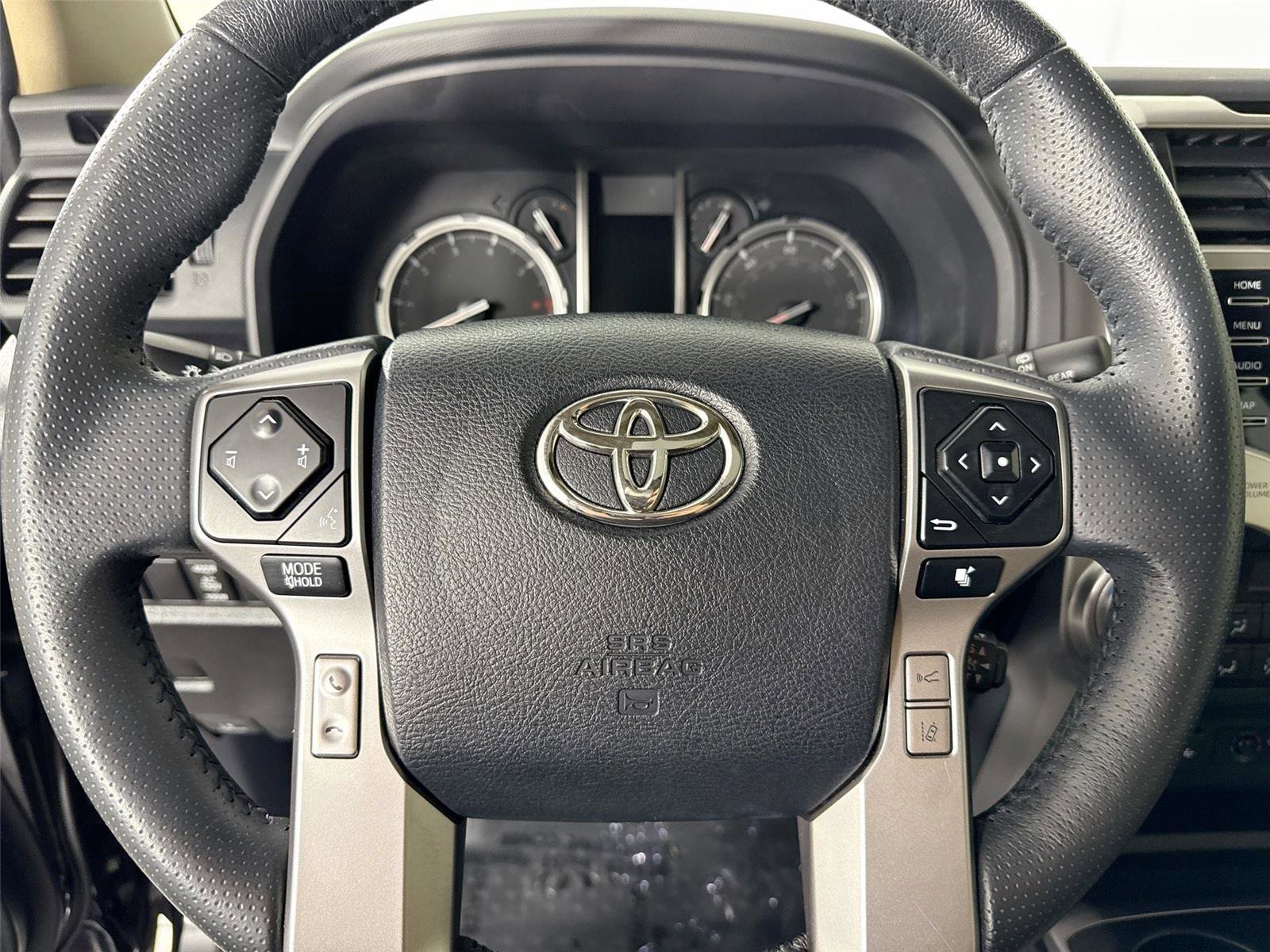 Used 2022 Toyota 4Runner Limited AWD/4WD image 16