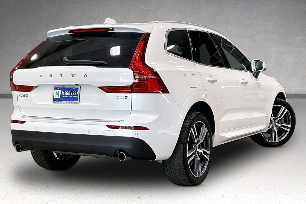 Used 2021 Volvo XC60 T5 Momentum w/ Premium Package AWD/4WD image 7
