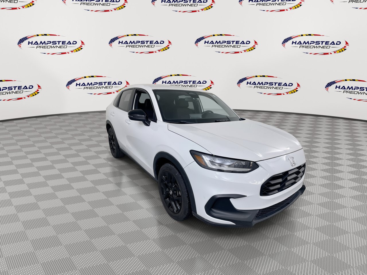 Used 2023 Honda HR-V Sport image 2