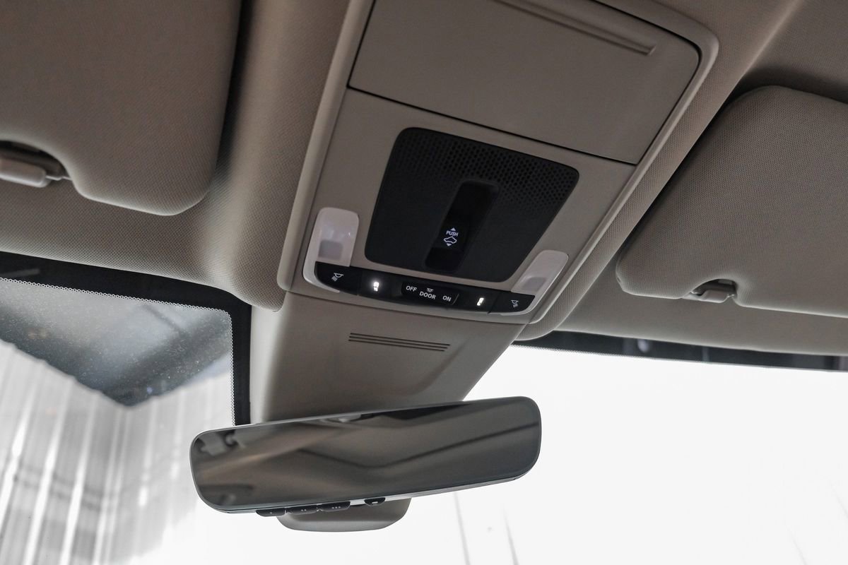 Used 2024 Honda CR-V EX-L image 23