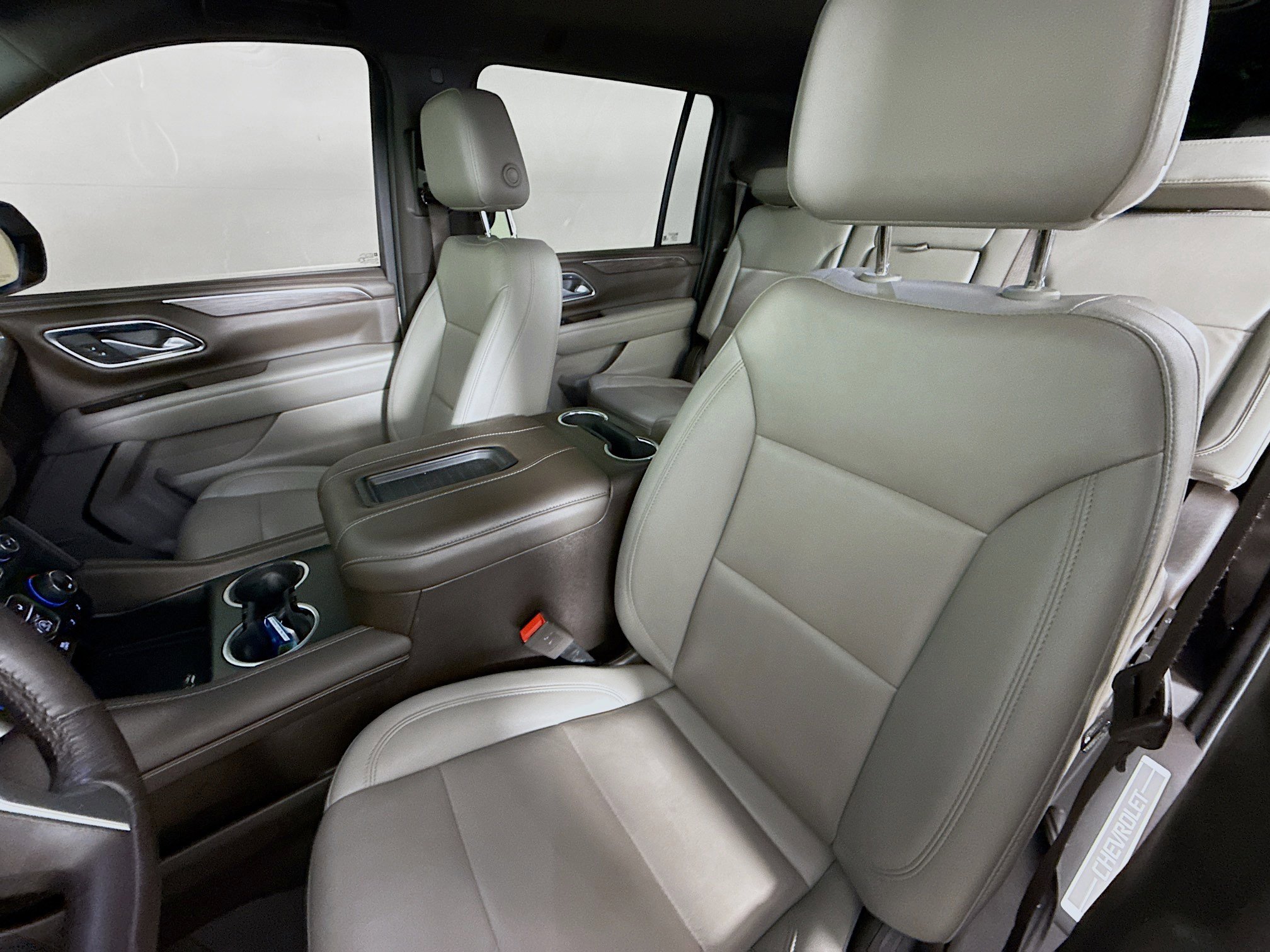 Used 2022 Chevrolet Suburban Z71 w/ Z71 Off-Road Package image 26